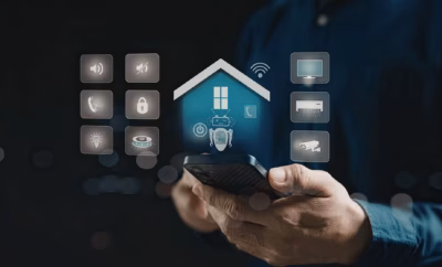 Seguridad 4.0: Por qué tu «Smart Home» en Almería necesita un guardián físico